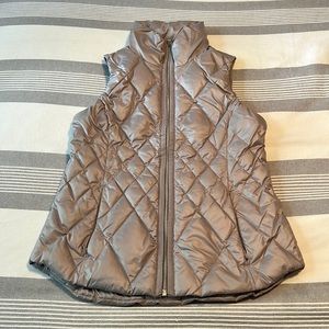 Athleta Puffy Vest